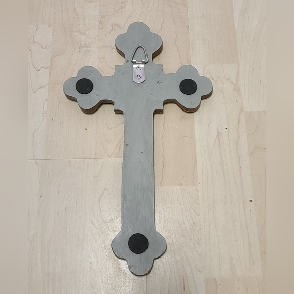 Large wall hanging cross - Picture 8 of 13